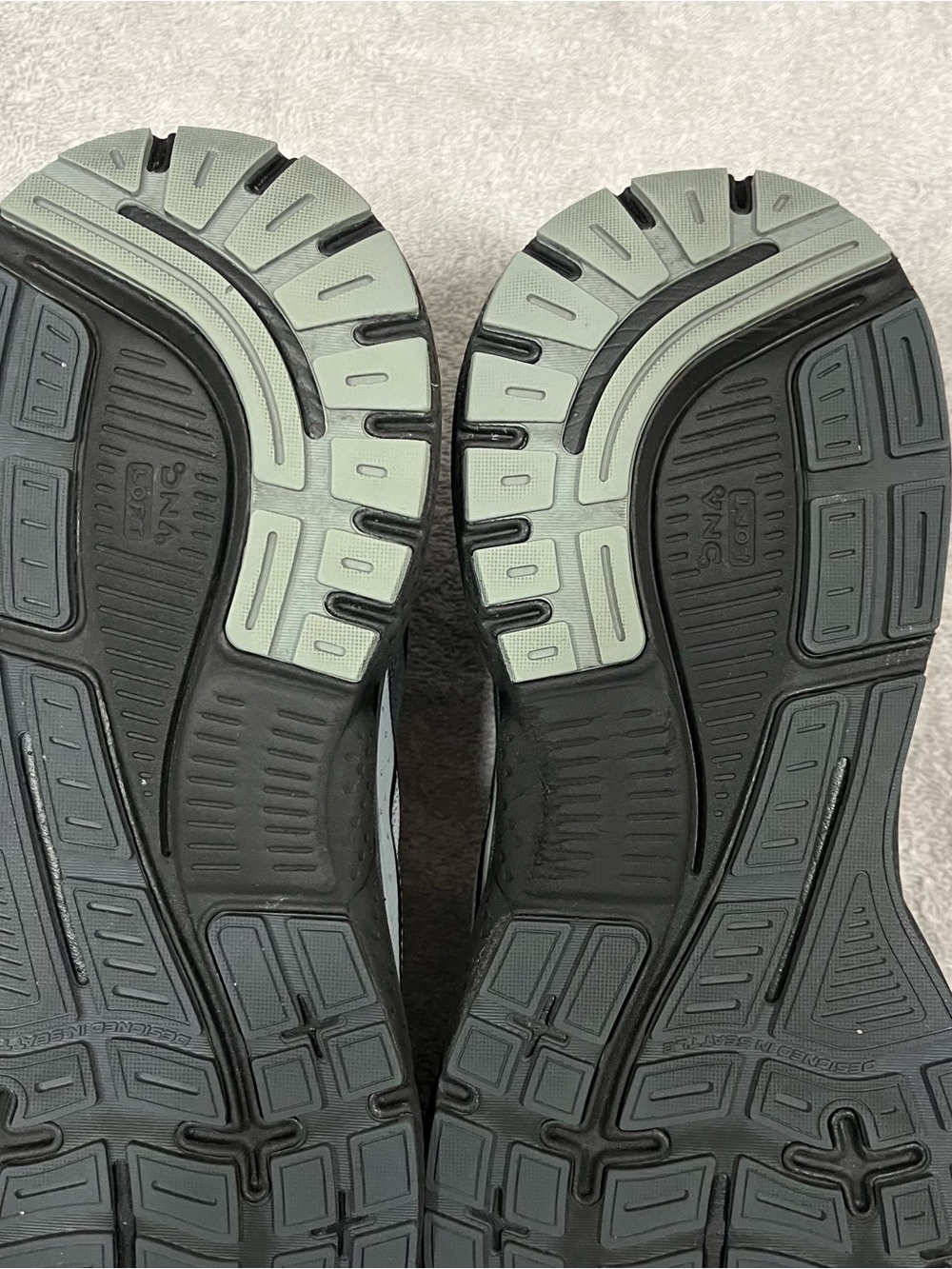 Brooks Trace 3 mens running shoes size 10 (D) Gray Black color - Picture 11 of 11